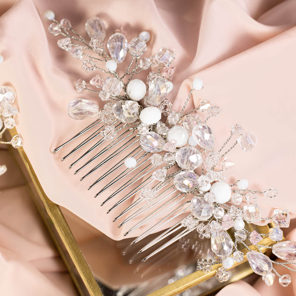 Crystal hair comb for the bride, Ivory
