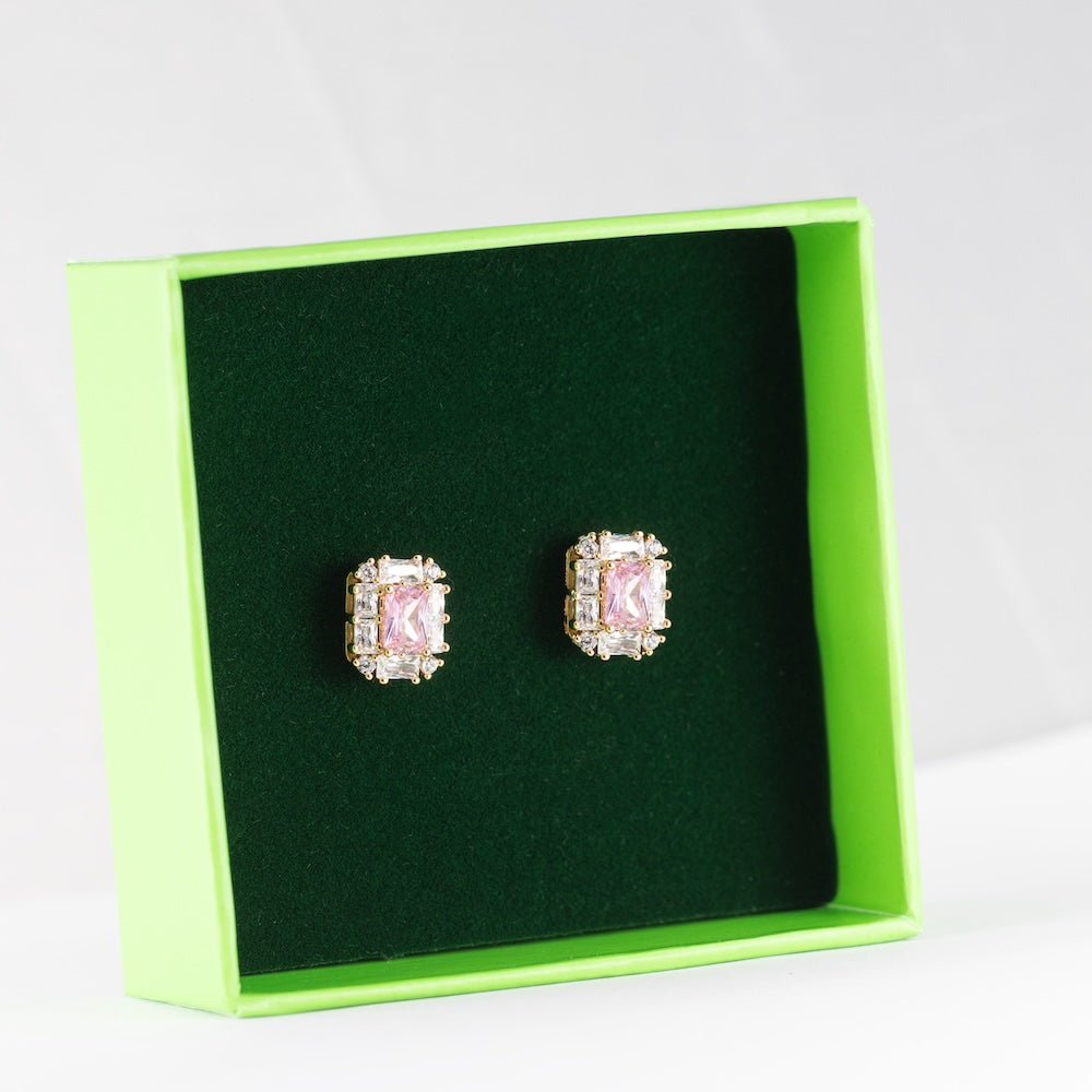 Antialerģiski auskari derēs arī jutīgām ausīm.