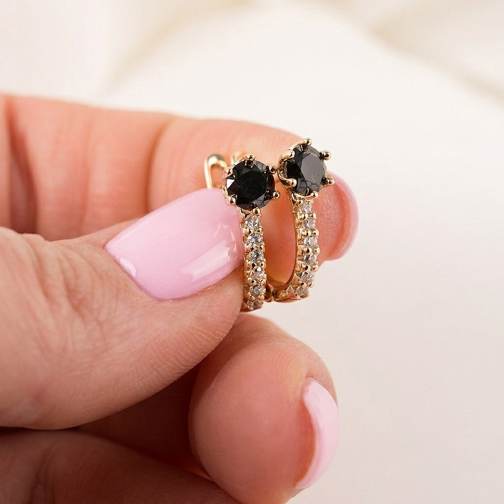 'TIJA' earrings with English clasp.