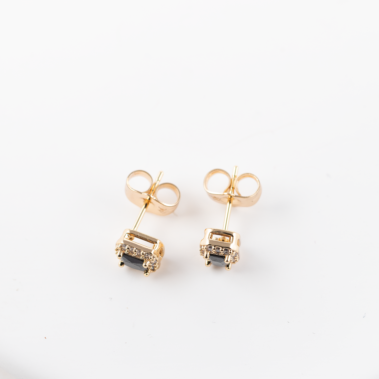 Antialerģiski nagliņauskari 'MERYL'