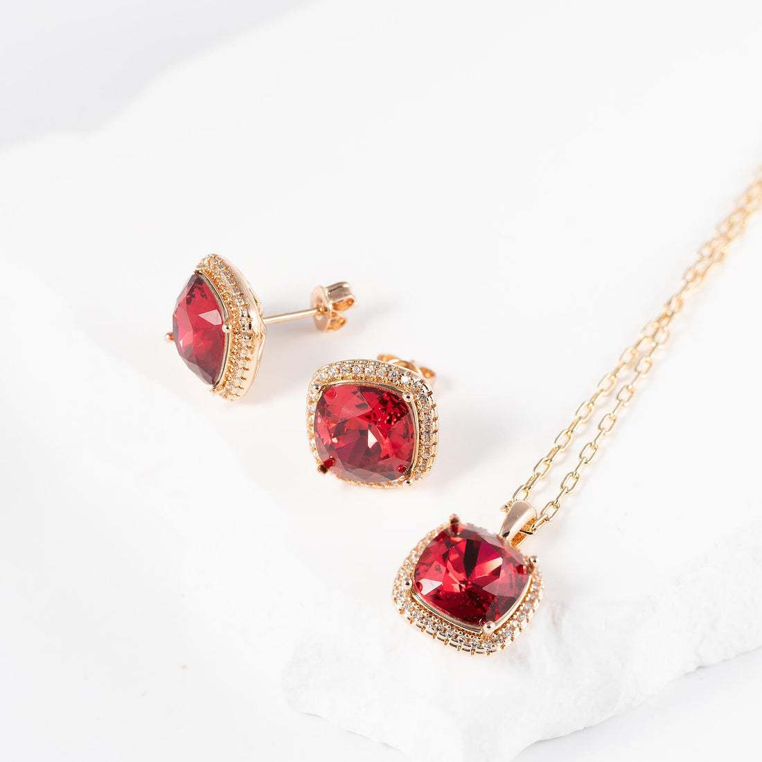 Sarkans kristāla rotu komplekts 'MEŽROZĪTE'